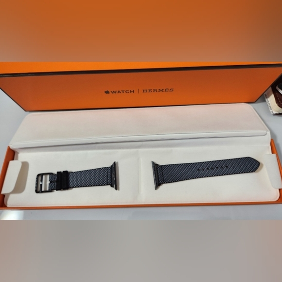 Hermes Apple Watch Band 41mm Denim/Noir Toile H Single Tour - Picture 6 of 6